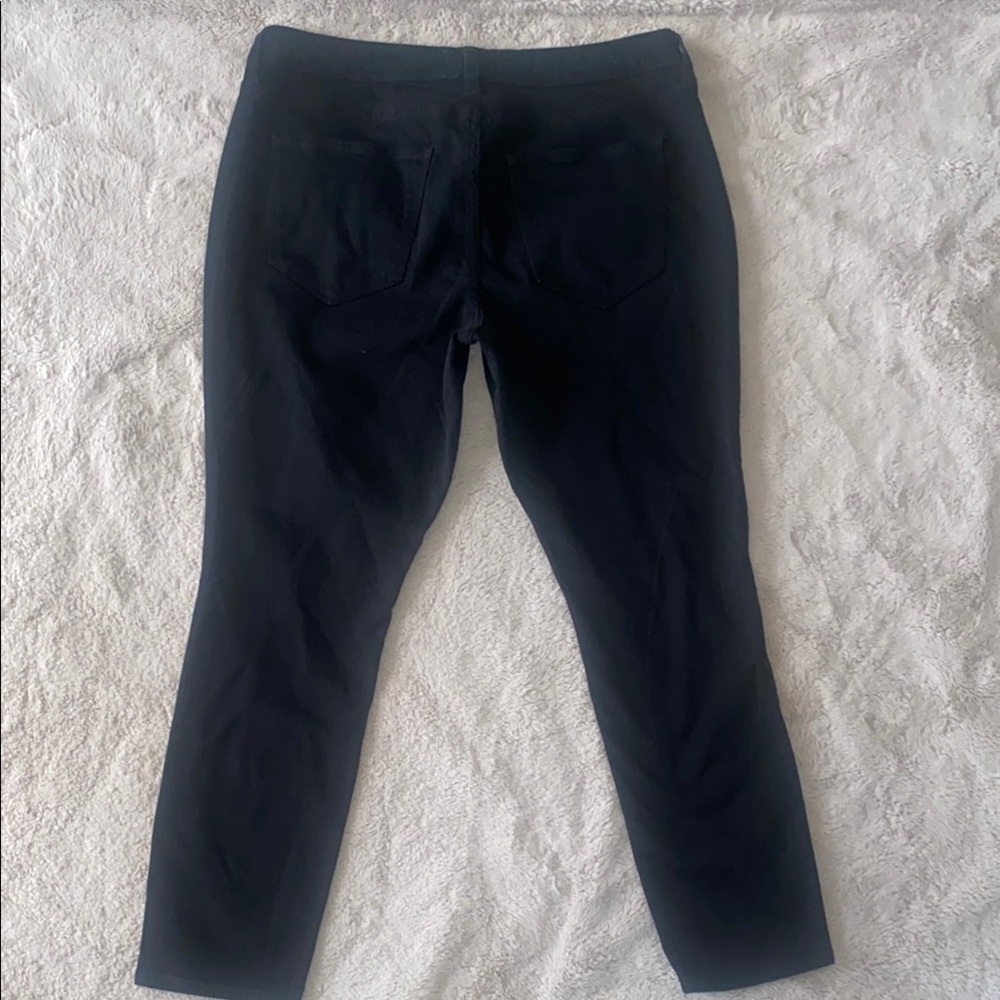 Universal Thread Black Ankle Cropped Jeans Modern Fit - Picture 5 of 11